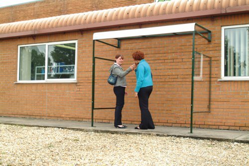 Wall Mounted Smoking Shelter c/w 1 x Side Panel; Triple Wall Polycarbonate & Galvanised Roof; Green - BSSW6Z & 1xBSSP7Z