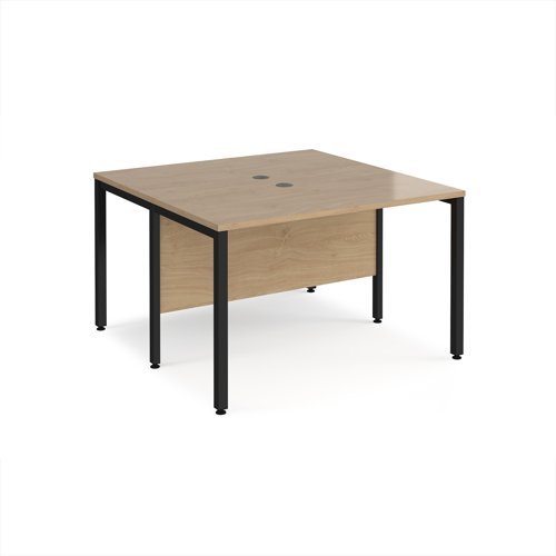 Maestro 25 back to back straight desks 1200mm x 1200mm - black bench leg frame Kendal Oak Top - MB1212BKKO