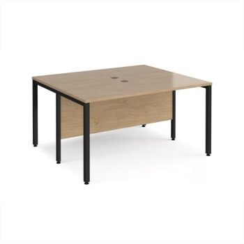 Maestro 25 back to back straight desks 1400mm x 1200mm - black bench leg frame Kendal Oak Top - MB1412BKKO