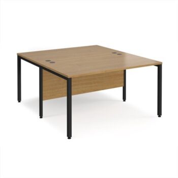 Maestro 25 back to back straight desks 1400mm x 1600mm - black bench leg frame Oak Top - MB1416BKO