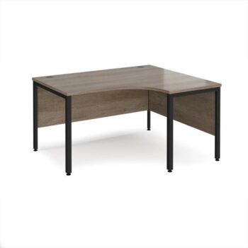 Maestro 25 right hand ergonomic desk 1400mm wide - black bench leg frame Nebraska Oak Top - MB14ERKNO