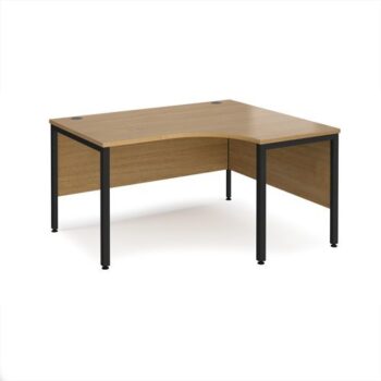 Maestro 25 right hand ergonomic desk 1400mm wide - black bench leg frame Oak Top - MB14ERKO