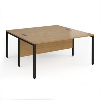 Maestro 25 back to back straight desks 1600mm x 1600mm - black bench leg frame Oak Top - MB1616BKO
