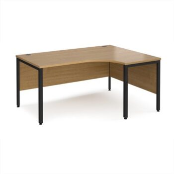 Maestro 25 right hand ergonomic desk 1600mm wide - black bench leg frame Oak Top - MB16ERKO
