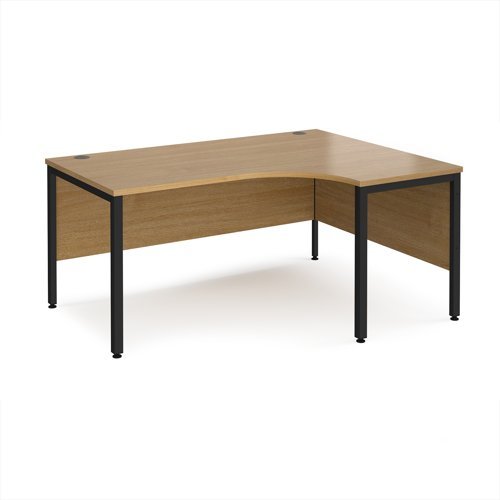 Maestro 25 right hand ergonomic desk 1600mm wide - black bench leg frame Oak Top - MB16ERKO