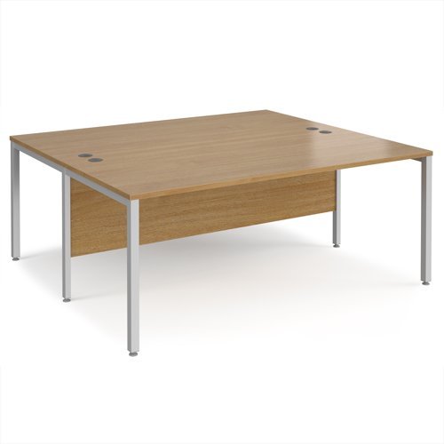 Maestro 25 back to back straight desks 1800mm x 1600mm - silver bench leg frame Oak Top - MB1816BSO