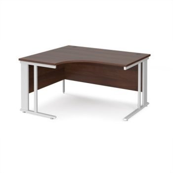 Maestro 25 left hand ergonomic desk 1400mm wide - white cable managed leg frame Walnut top - MCM14ELWHW