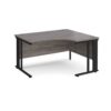 Maestro 25 right hand ergonomic desk 1400mm wide - black cable managed leg frame Grey Oak Top - MCM14ERKGO