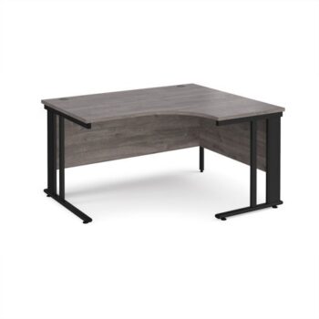 Maestro 25 right hand ergonomic desk 1400mm wide - black cable managed leg frame Grey Oak Top - MCM14ERKGO