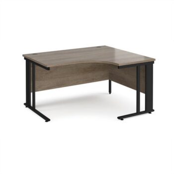 Maestro 25 right hand ergonomic desk 1400mm wide - black cable managed leg frame Nebraska Oak Top - MCM14ERKNO