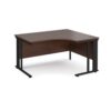 Maestro 25 right hand ergonomic desk 1400mm wide - black cable managed leg frame Walnut top - MCM14ERKW