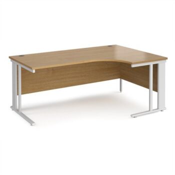 Maestro 25 right hand ergonomic desk 1800mm wide - white cable managed leg frame Oak Top - MCM18ERWHO
