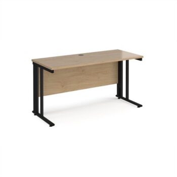 Maestro 25 straight desk 1400mm x 600mm - black cable managed leg frame Kendal Oak Top - MCM614KKO